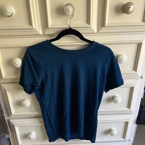 LULULEMON T-shirt